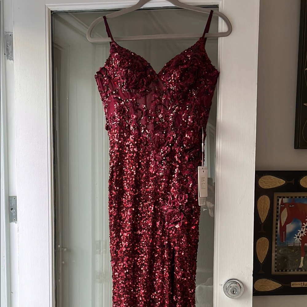 Elegant Burgundy Sequin Prom Dress